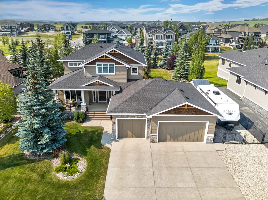 Aerial view of the home within Monterra