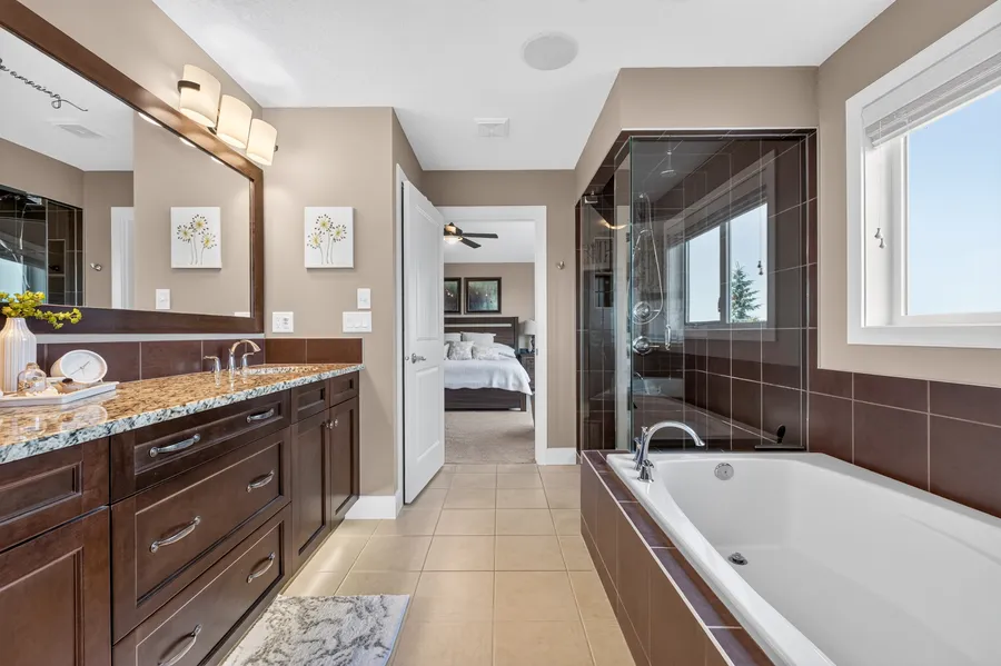 Ensuite vanity